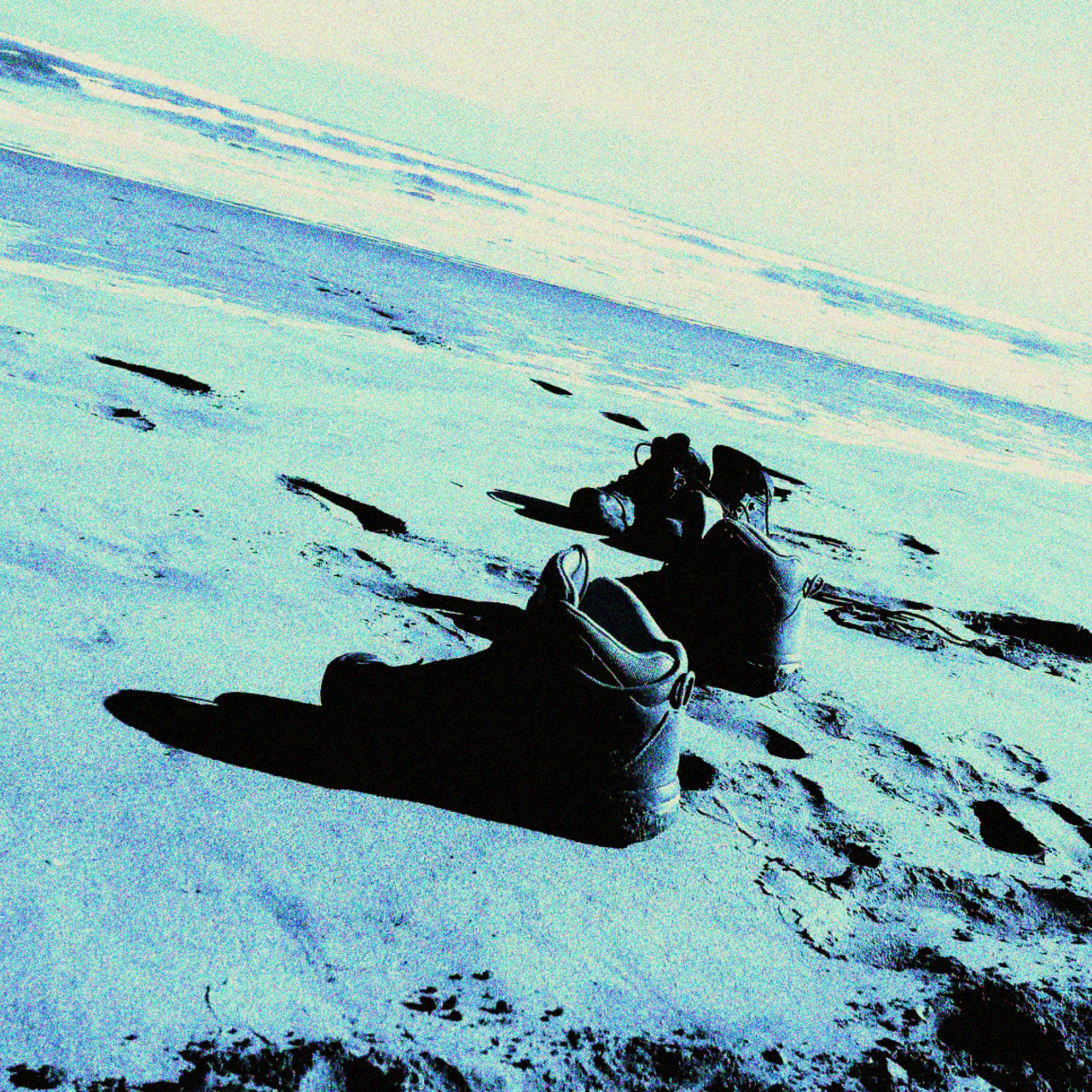 Escucha "Pensando en ti" (adelanto próximo álbum)